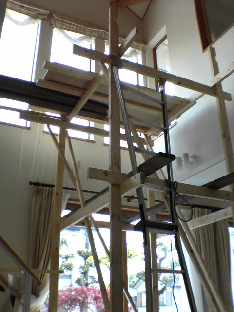 木製足場 防犯フィルム施工技師の現場ブログ